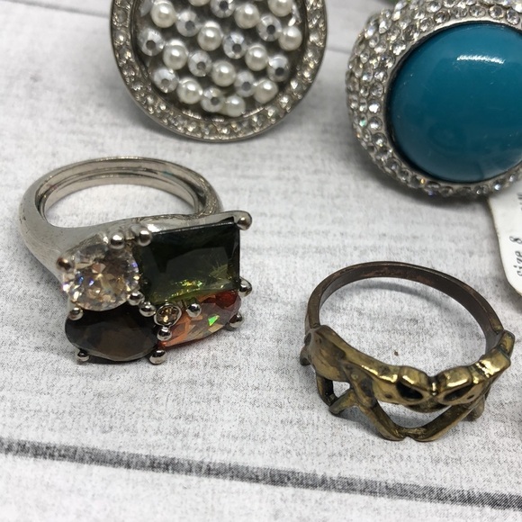 Huge bundle lot 12 rings sizes 8 and 9 variety costume and fashion - Picture 3 of 10